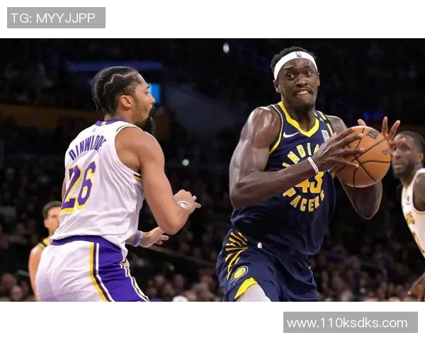 湖人勇士激战26日NBA季后赛精彩对决引发球迷热议