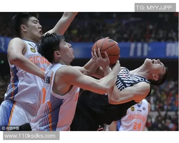 四川与辽宁2016年对决回顾:激情碰撞与精彩瞬间的篮球盛宴